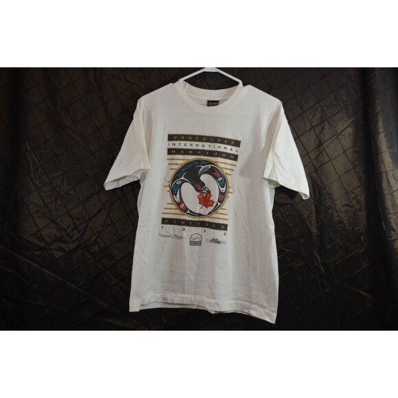 Vancouver International Marathon Finisher 1994 L White Shirt Fruit of the Loom - Picture 1 of 10